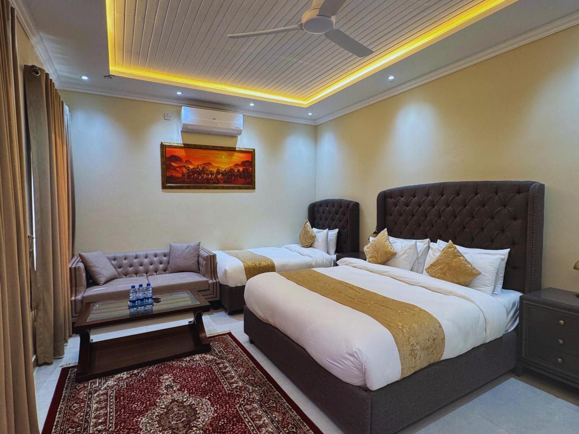 Hidden Hills Hotel & Resort Mansehra ภายนอก รูปภาพ