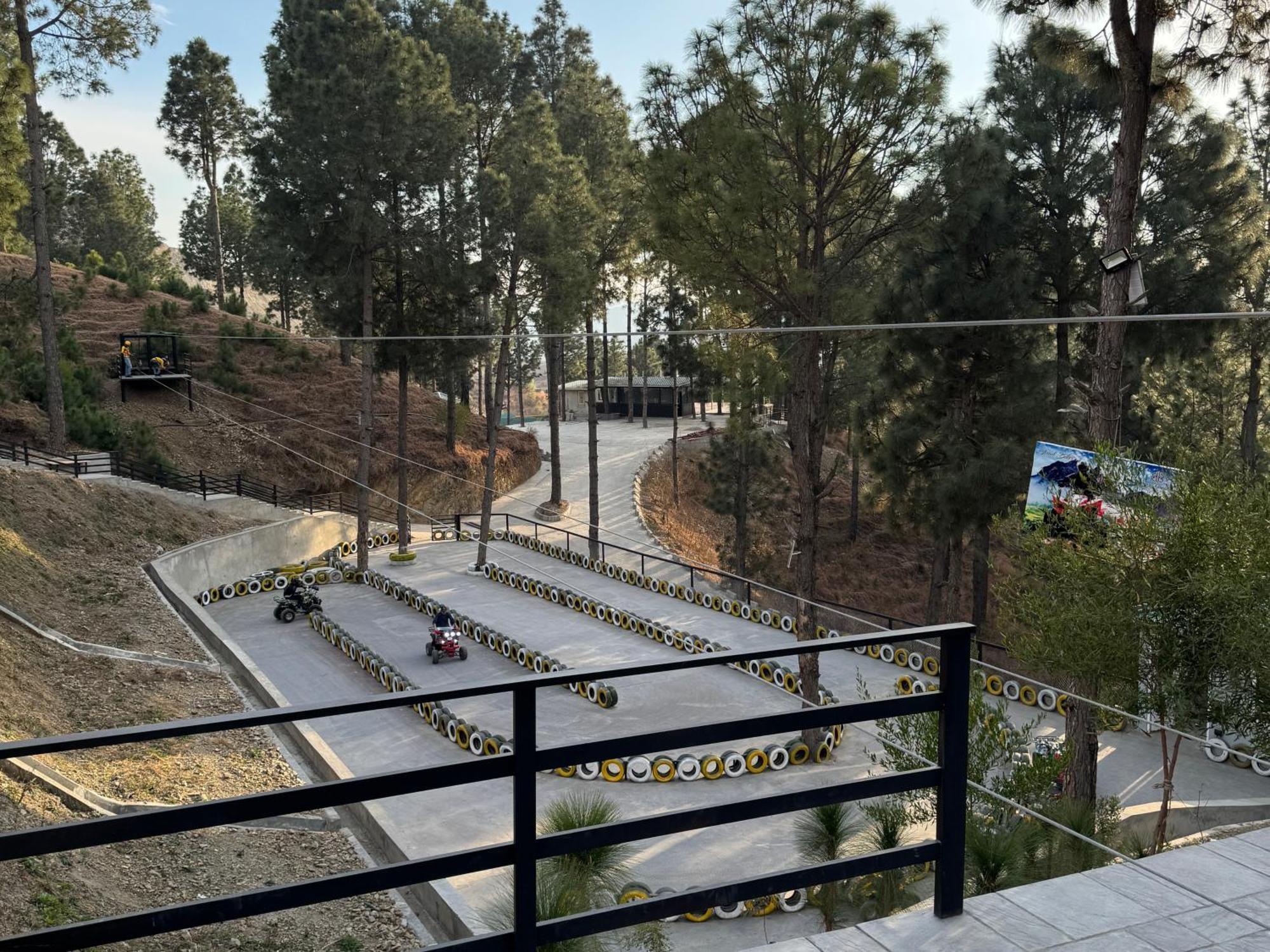 Hidden Hills Hotel & Resort Mansehra ภายนอก รูปภาพ