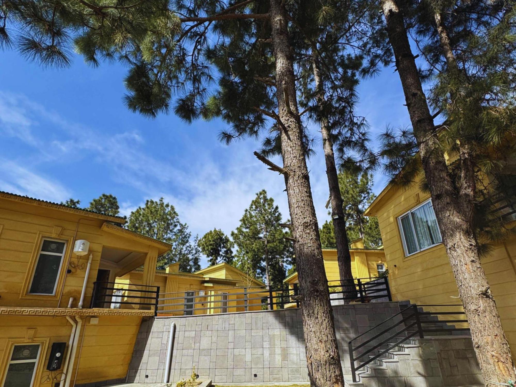 Hidden Hills Hotel & Resort Mansehra ภายนอก รูปภาพ